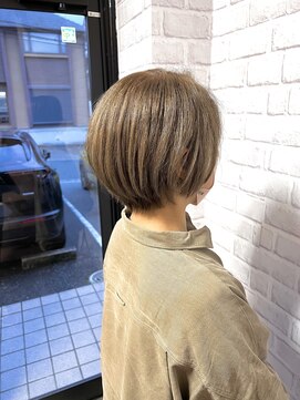 ハピネス クローバー 学園前店(Happiness CLOVER) 丸みショート/前髪/顔周りカット/透明感/20代30代40代50代