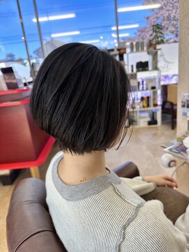 スーペリオル(Superior) ミニボブ/水素/暗髪/ショート