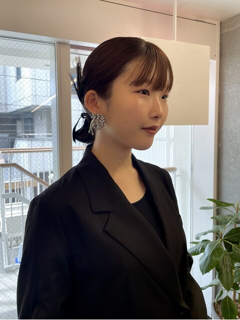 タイトなヘアアレンジ◎