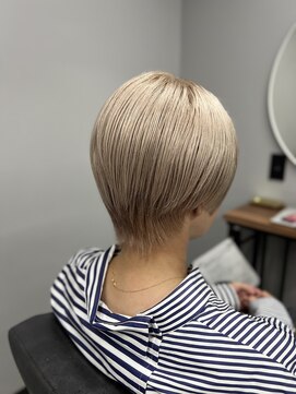 ヘアーリゾート ルアーナ(hair resort LUANA) ホワイトカラー