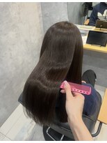 リル(LiLu) 大人可愛いグレージュカラー