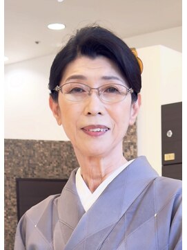 ヴィサージュ ギンザ VISAGE GINZA 和装シニヨンスタイル