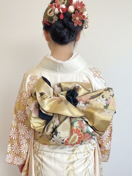 クレドガーデン 川口店(CRED GARDEN)の写真/【卒業式】大切なハレの日を、崩れず美しく。着付けもヘアセットもお任せ。華やかな一日を安心サポート♪