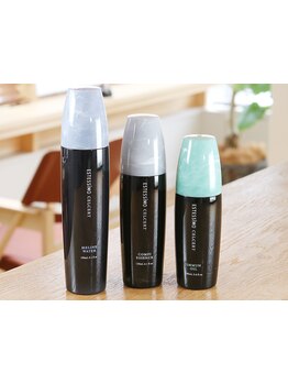 大人の女性がゆっくりくつろげる空間とメニューを取り揃えております。