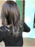 さり気ないハイライト&ブルーアッシュ☆
