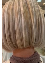 シャンプーボーイ&nbsp;金髪ボブ