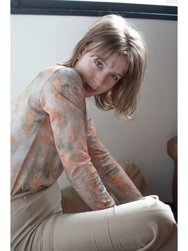 ムーク 海老名(MUUK) 【MUUK海老名】外ハネ/ミディアム/ミルクティーベージュ