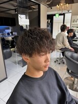 アイズ 海老名(AIZU)&nbsp;ツイストスパイラルパーマ　ソフトツイスト　メンズパーマ　眉毛