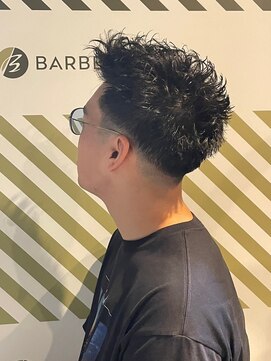 バーバーバー アカバネ(BARBER-BAR AKABANE) 大人のメンズカット 色気のジェットモヒカン ヒートカール#2