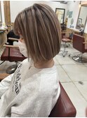 ミルクティーベージュ
