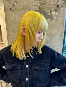 ジェム(GEM) チェリーレッド/細みハイライト/ホワイトブロンド/ボブ★94