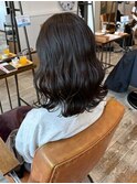 こなれセミディ/外ハネミディアム/上品暗髪/透明感/くびれヘアー