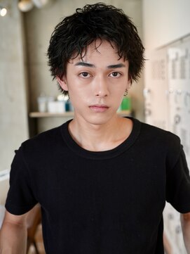 フィフス 原宿(fifth) ラフな質感の無造作パーマ×スパイキーショートスタイル