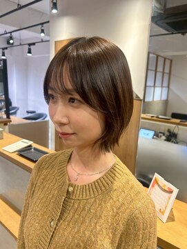 アカラ(acala) カジュアルショート【30代/イルミナカラー/縮毛矯正/髪質改善】