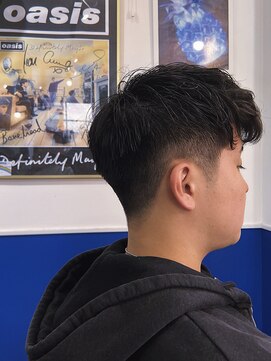 オーダー:上そのままで横と後ろ1mmで刈り上げて