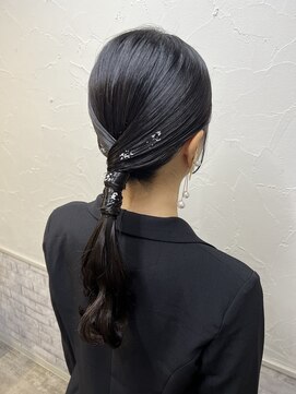 シュリット(schritt) 大人かわいいタイトローポニー結婚式ヘアセット渋谷表参道エジリ