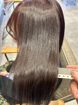 ケアリー 越谷レイクタウン(Carelly) デザインカラー/レイヤーカット/髪質改善カラー/メテオカラー