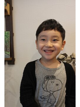 ヘアー ド ブラン(Hair de Brun) ☆キッズカット☆短めバングのツーブロック☆