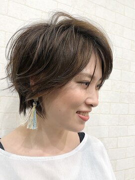 ギンザカミノア 東口店 高崎(GINZA CAMINOIA) 大人ナチュラルショート、簡単スタイリング【CAMINOIA】