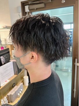 コワファーストナガサキシャンプーボーイ(COIFF1RST NAGASAKI SHAMPOO BOY) ショートヘア×ツイストスパイラル