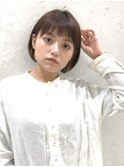 大人かわいいワンレン耳かけぱつっとボブ
