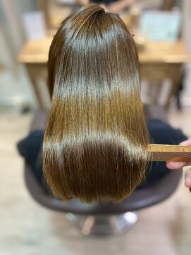 エレム 心斎橋(elem.) elemプレミアム最高級極上トリートメント ＋ カラー