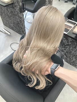 レム 長野青木島店(REM) ホワイトブロンド/ホワイトベージュ