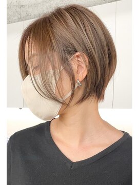 ラルガ 黒崎(Raruga) ハイライトカラーミルクティーベージュレイヤーカット