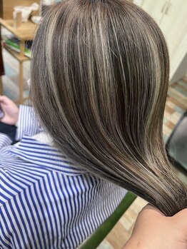 モゼ(morze)の写真/気取りすぎないナチュラルで上品なスタイルに。従来のグレイカラーとは違い明るくできるのも嬉しい★