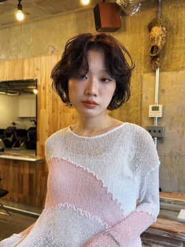 ヒュージ 三軒茶屋(huge) ショートボブ/レイヤー/ニュアンスパーマ/顔周りカット/20代30代