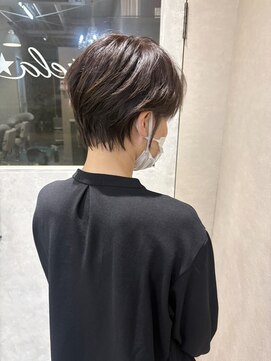 『estrela』透明感ラベンダーアッシュ　小顔丸みくびれショート