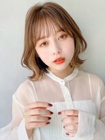 レア 表参道(L'ea)&nbsp;・大人ガーリーダークアッシュミディアムレイヤー似合わせカット