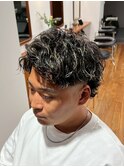 表参道駅MEN’S/ニュアンスパーマ/刈り上げセンターパート