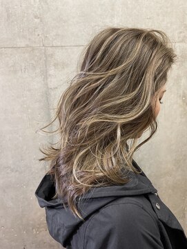 キー(kｅｙ) アッシュベージュ