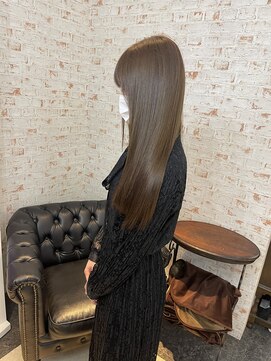 グランドライン(GRAND LINE) GRANDLINE 千崎聖太　まわりから美しく見られる美髪ロング