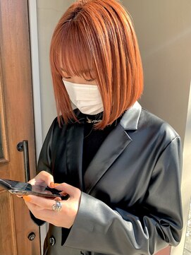 ヘアー アイス ルーチェ(HAIR ICI LUCE) オレンジカラー オレンジベージュ ボブ 切りっぱなし 担当城倉