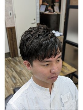 ティーズ バーバー T's BARBER デザインナチュラルパーマ