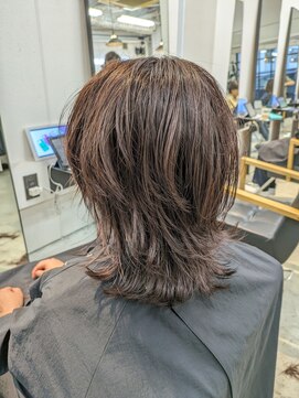 ナンバースリー 溝の口店(Number Three) 外ハネウルフ