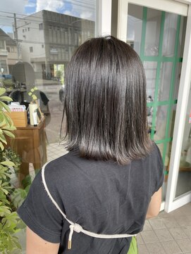 フー バイ セリナ(Fuu.by serina) グレージュボブ