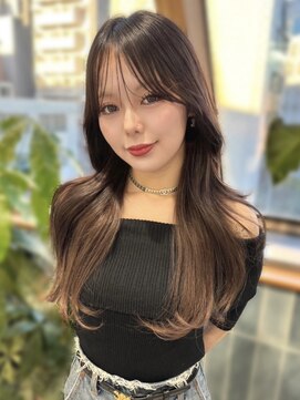 ハチ(HACHI) エクステ60本で馴染まレイヤー"ワンホン巻き仕上げ"