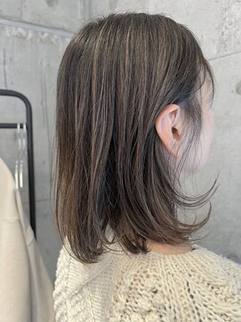 プラスシー(+C) ハイライトで白髪をぼかして透明感カラーに！福岡ハイライト