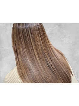 【大人ハイライト人気No.1】白髪ぼかし×髪質改善で自然な美髪♪