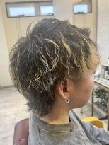 クオリア(Quaria)&nbsp;メンズメッシュメンズマッシュウルフパーマ縦落ちツイスパ