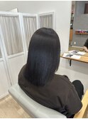 自然な艶ストレート