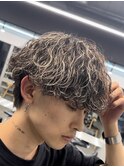 渋谷波巻きパーマメンズマッシュウルフセンターパートカット