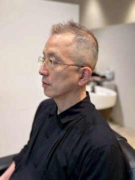 エムエイチザバーバー 本町(MH THE BARBER) 大人の刈り上げベリーショート【北浜・堺筋本町・淀屋橋】