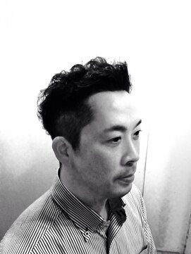 ヘアーサロン マニューバー(hair salon maneuver) ツーブロック・パーマ