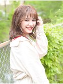 大人可愛いシースルーバングとラフウェーブ/30代40代50代