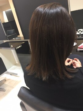 ディーヘアーデザイン(d.HAIR DESIGN) 外ハネ