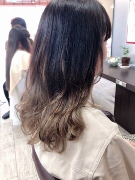 ビューティークラブジェイ アルパーク前店(Beauty club.J) グラデーションカラー、ベージュ！